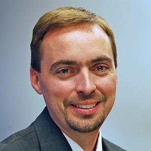 Joe erb headshot